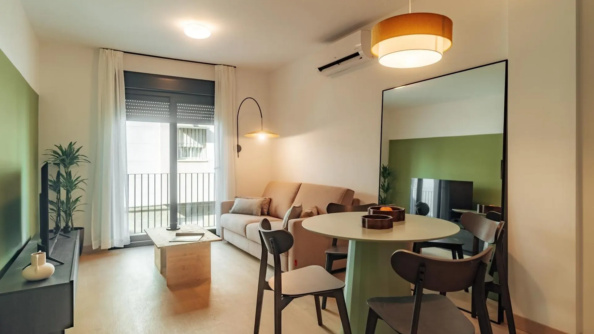 Los Olivos Apartments By Olala Homes セビリア